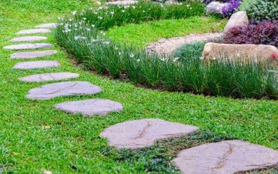 Une allée en pas japonais pour son jardin