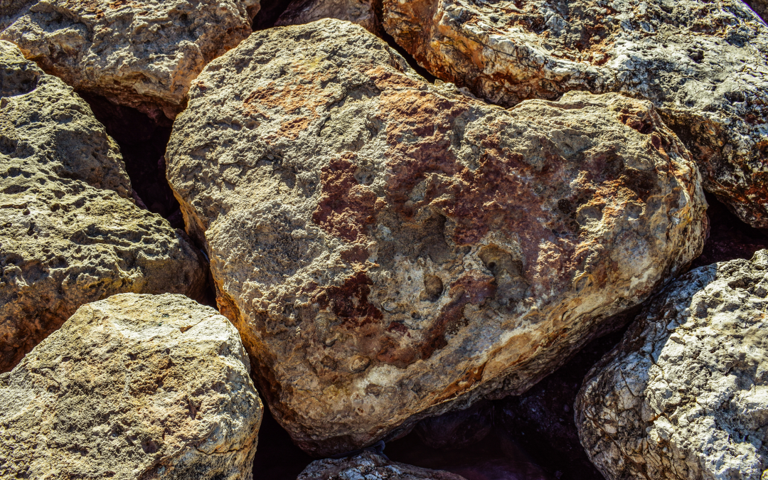 Tout savoir sur les enrochements de talus