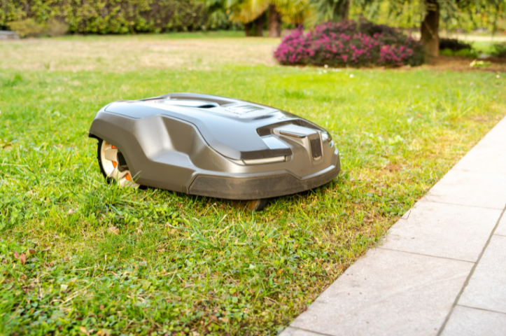 Robot tondeuse : toutes les raisons de craquer