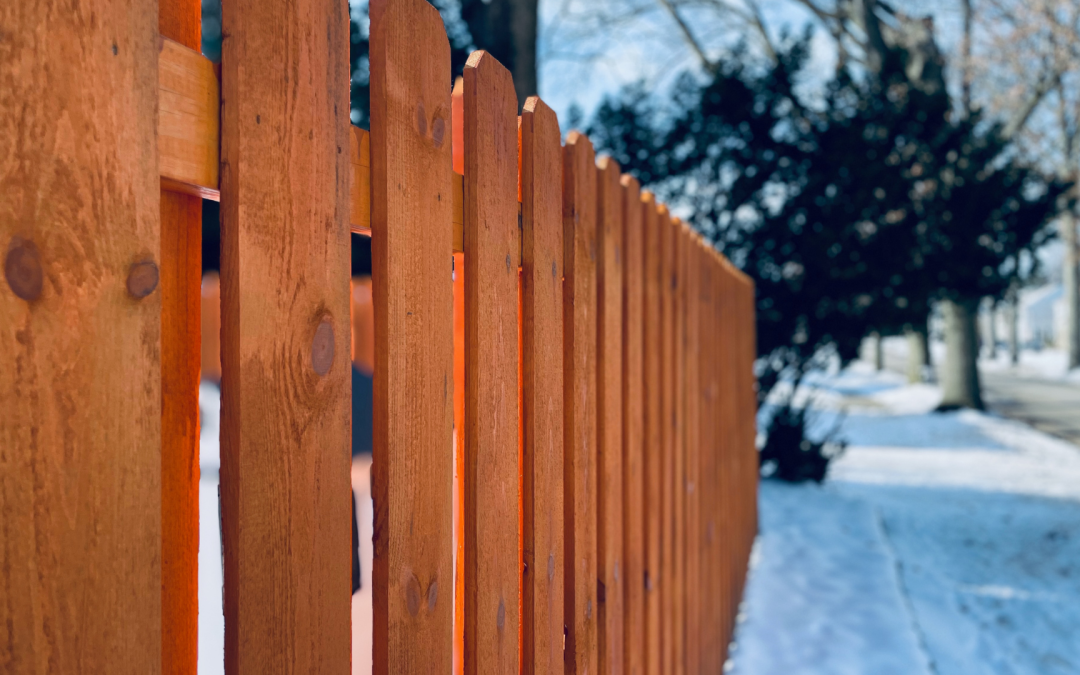 3 conseils pour entretenir sa clôture cet hiver à Abbeville